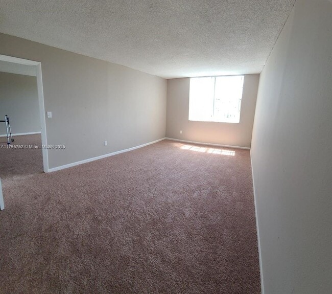 Building Photo - 484 NW 165th St