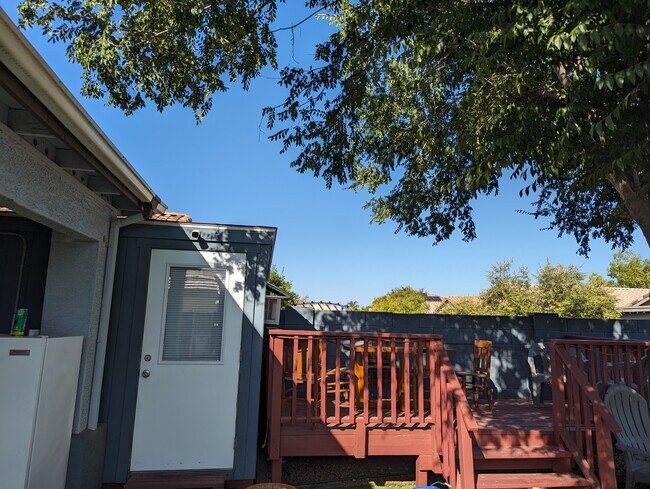 Tiny House - 12037 W Scotts Dr