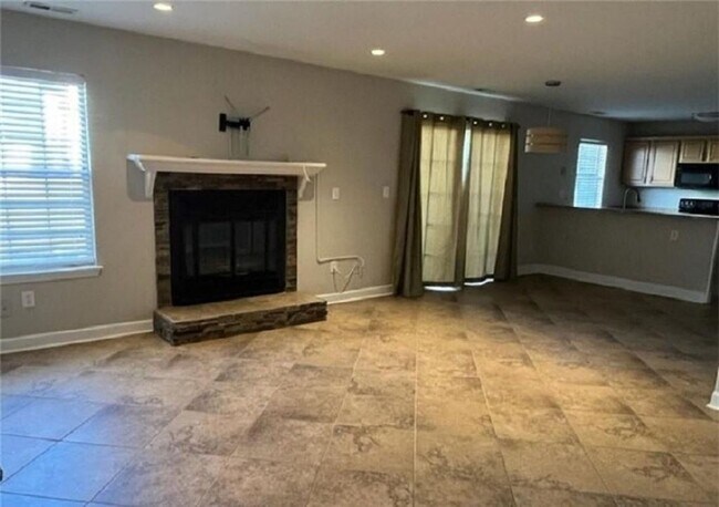 Foto del edificio - 2 Bedroom 2.5 Baths Condo In Columbus Station