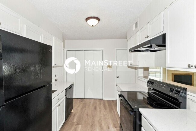 Foto del edificio - 3 Bedroom Pet-Friendly Home in Millington, TN with Main Street Renewal