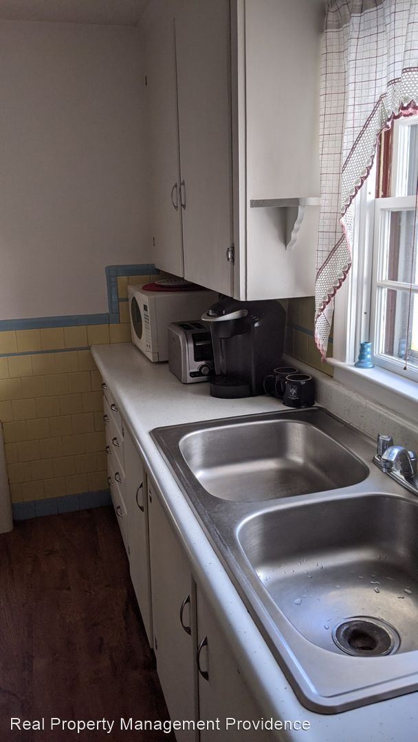Building Photo - 2 br, 1 bath House - 76 Parkside Avenue