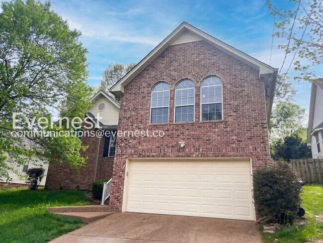 Foto del edificio - 3-Bed/2-Bath Home with Attached Garage/ Available Soon!
