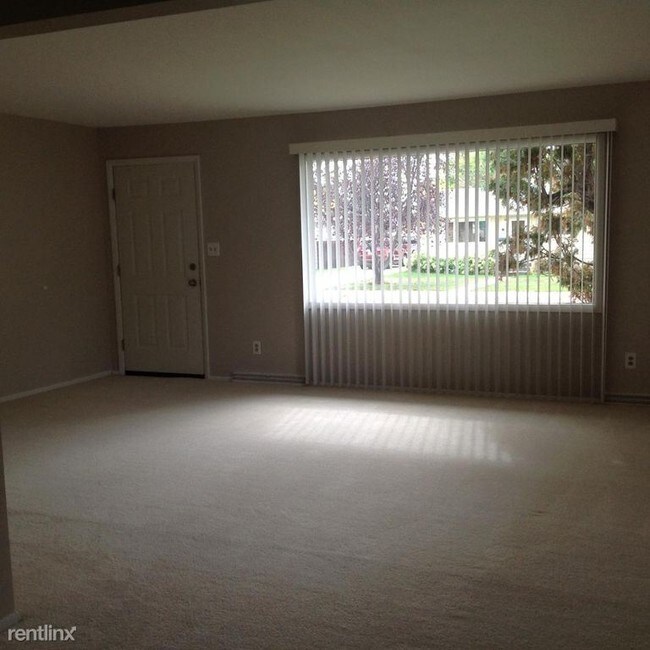 Building Photo - 4 br, 2 bath House - 169 Riverview C