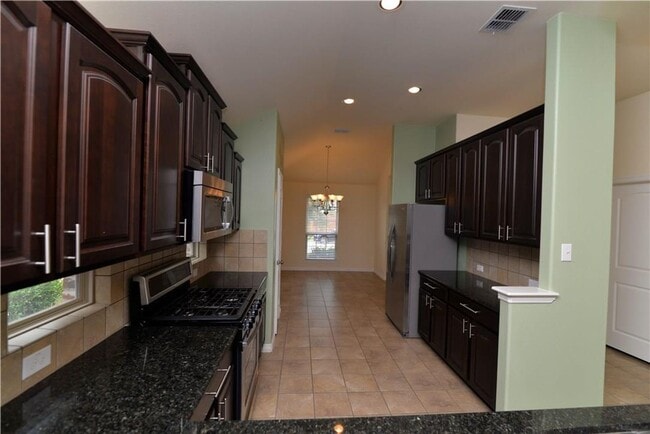 Foto del edificio - A must see home in Little Elm!