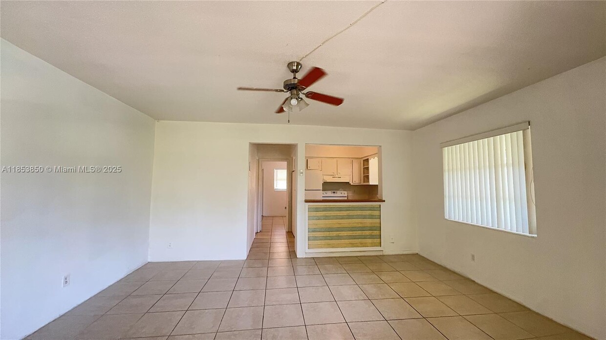 Foto principal - 4317 NE 21st Ave