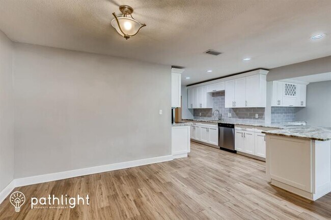 Foto del edificio - 3440 18th St N