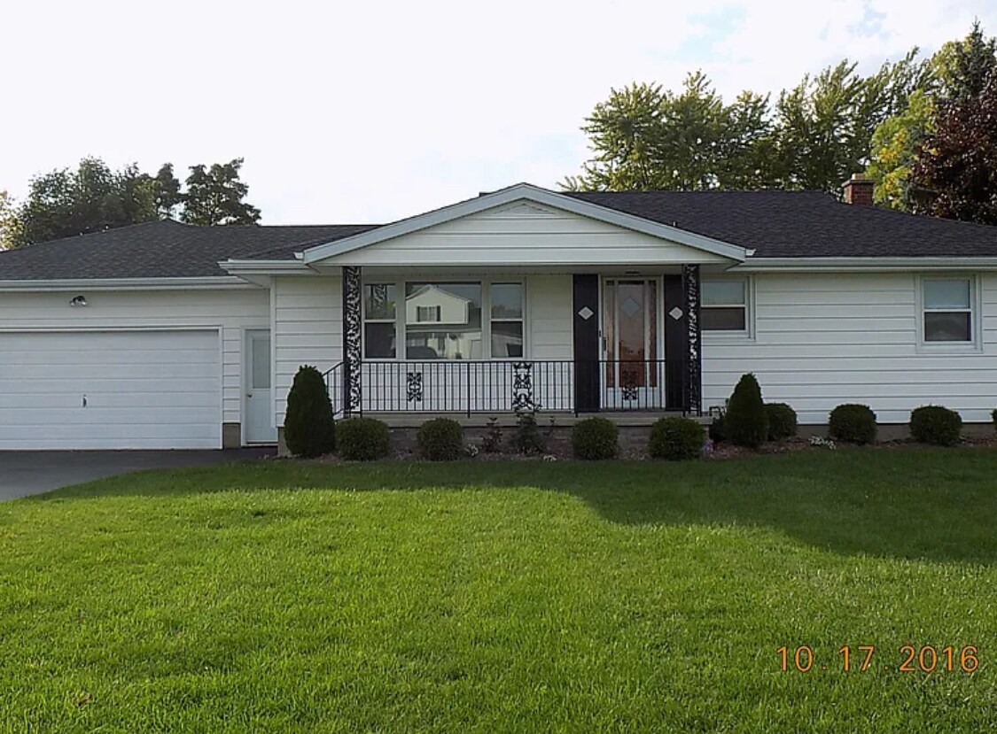 Foto principal - 3186 Creek Rd