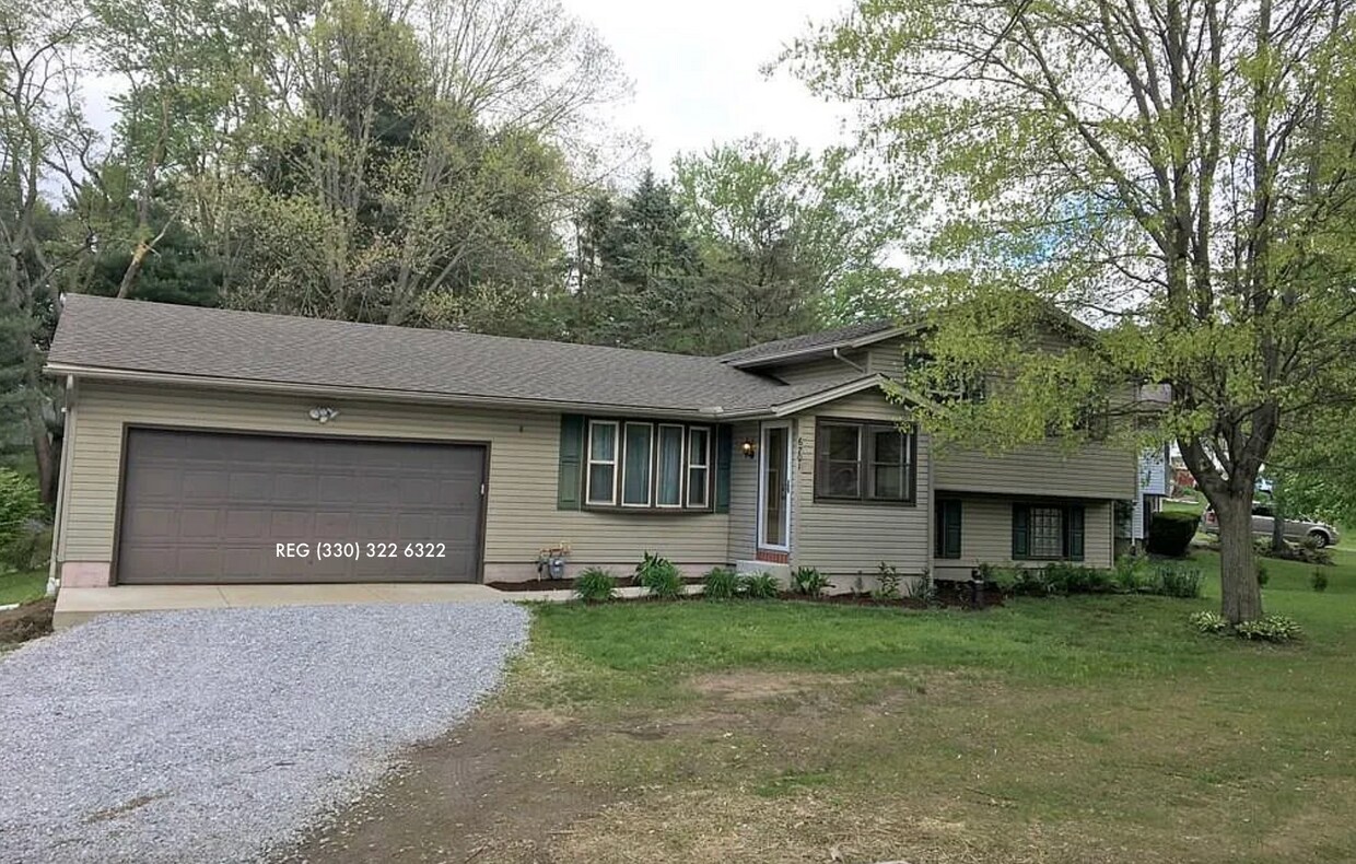 Foto principal - 6701 Silver Leaf Ave NW
