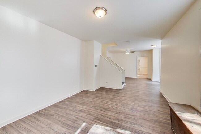 Foto del edificio - 2643 Poplar Ave