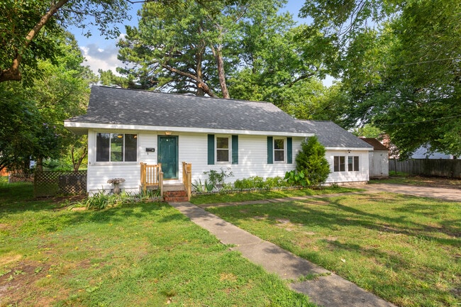 Building Photo - 577 Harpersville Rd