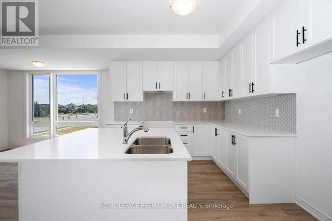 Photo du bâtiment - 9430-9430 The Gore Rd