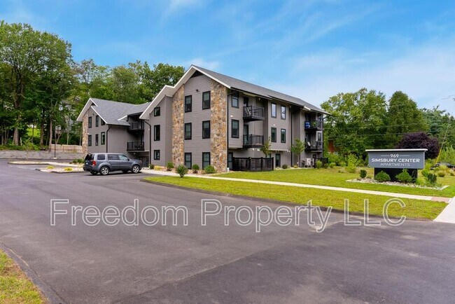 Foto del edificio - 969 Hopmeadow St