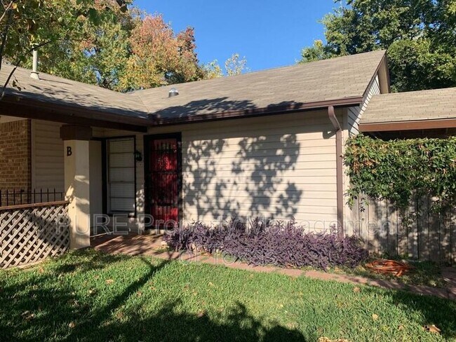 Foto del edificio - 1925 Nicole Cir