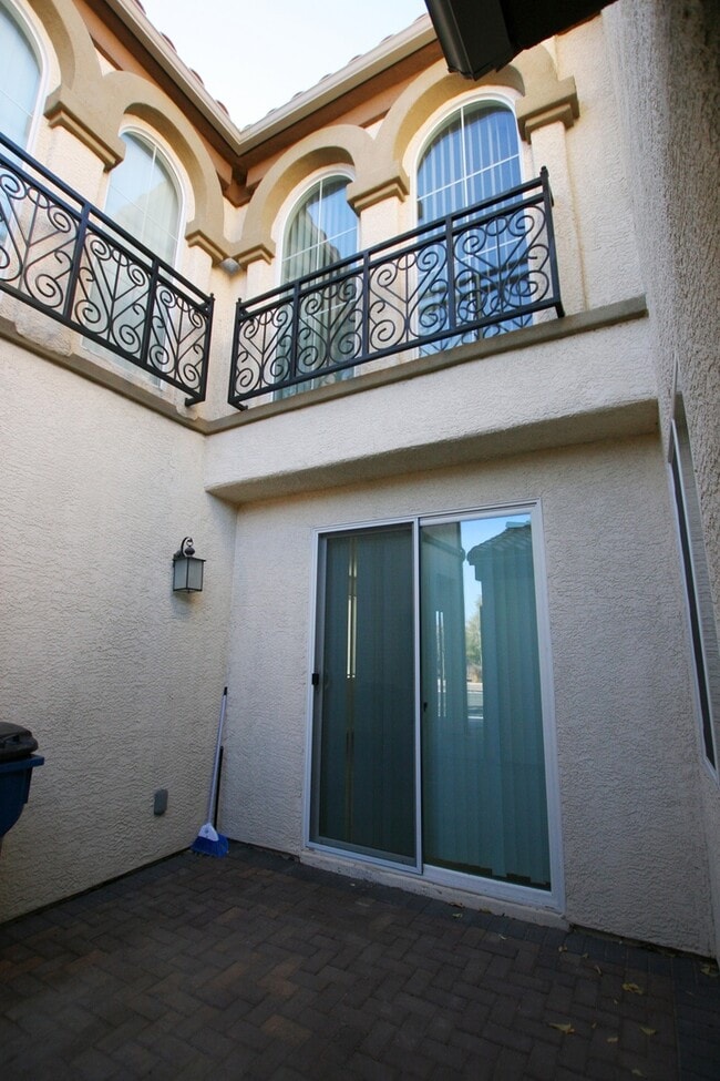 Foto del edificio - 2 Story 3 Bedroom House Durango and Farm