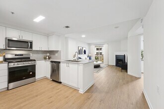 Building Photo - Avalon Courthouse Place