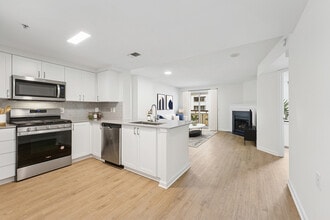 Building Photo - Avalon Courthouse Place