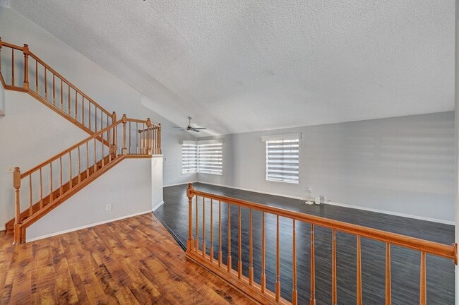Building Photo - 4/BD 3/BA Spacious Corner-Lot Pool Home wi...