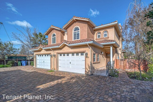 Building Photo - 3 br, 2.5 bath House - 725 W Hacienda Ave