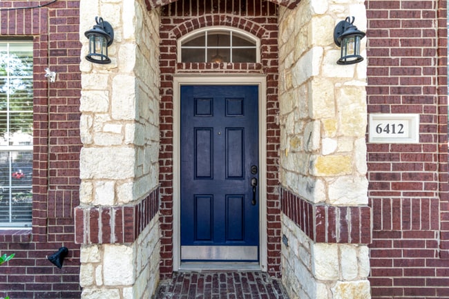 Building Photo - 6412 Autumn Trail