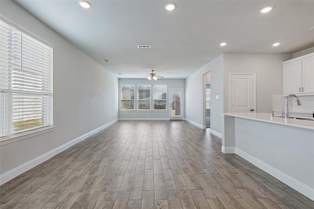 Building Photo - 724 Amenduni Ln