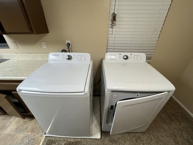 Foto del edificio - 4154 159th St