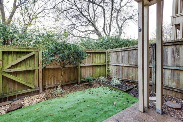 Foto del edificio - 404 S Fannin St