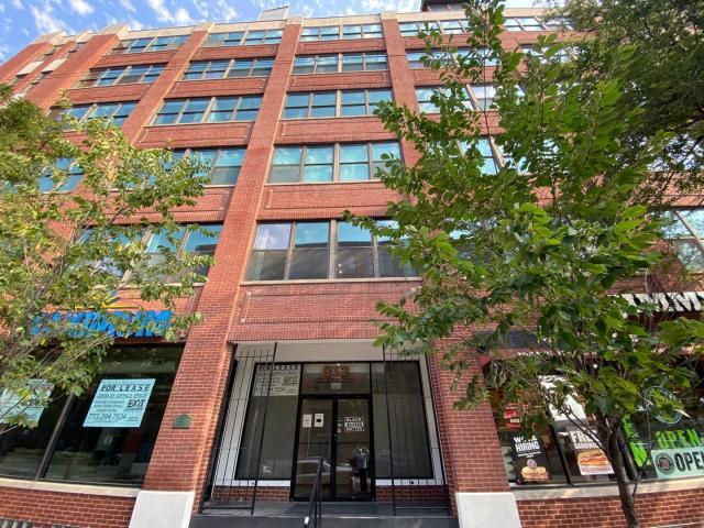 Building Photo - 1 bedroom in Chicago IL 60607