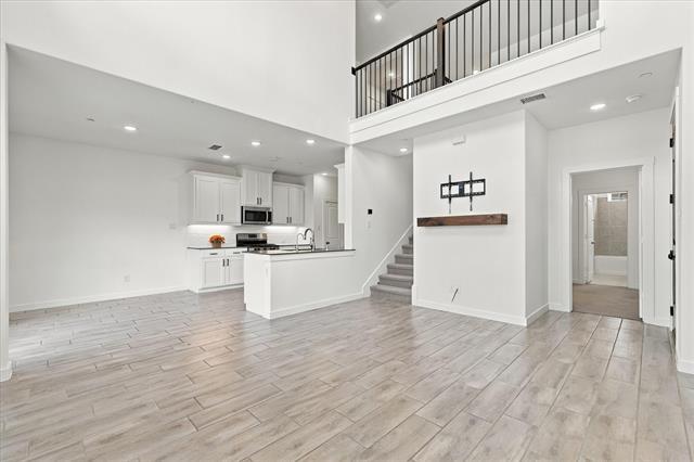 Foto del edificio - 2737 Splendor Ln