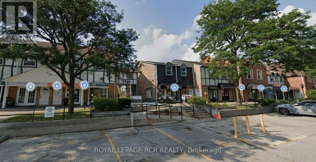 Building Photo - 2 Orchard Heights Blvd