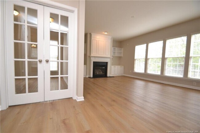 Foto del edificio - 7830 Clover Creek Ct