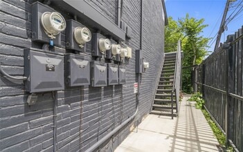 Building Photo - 6810 Del Rio St