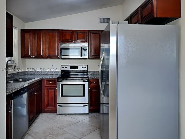 Foto del edificio - 11674 Oleander Dr