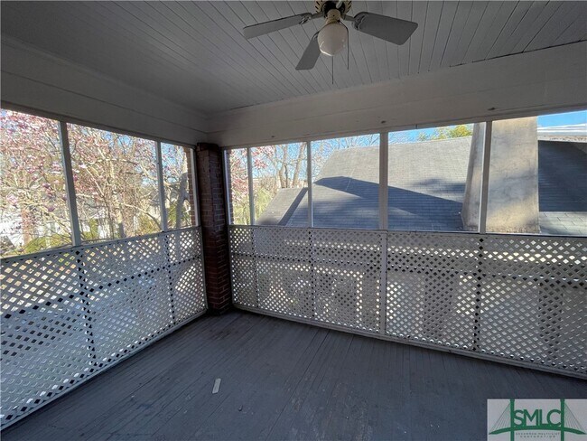 Foto del edificio - 403 E 49th St