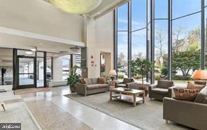 Foto principal - 4242 East-West Hwy