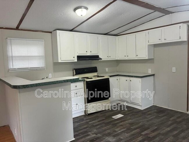 Foto del edificio - 517 Skylark Ln