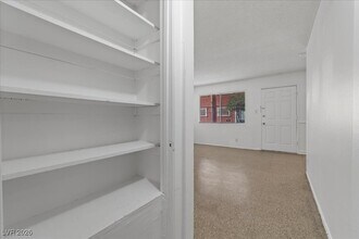 Building Photo - 521 S Maryland Pkwy