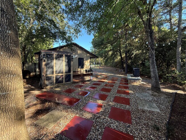 Foto del edificio - 919 Lovett St