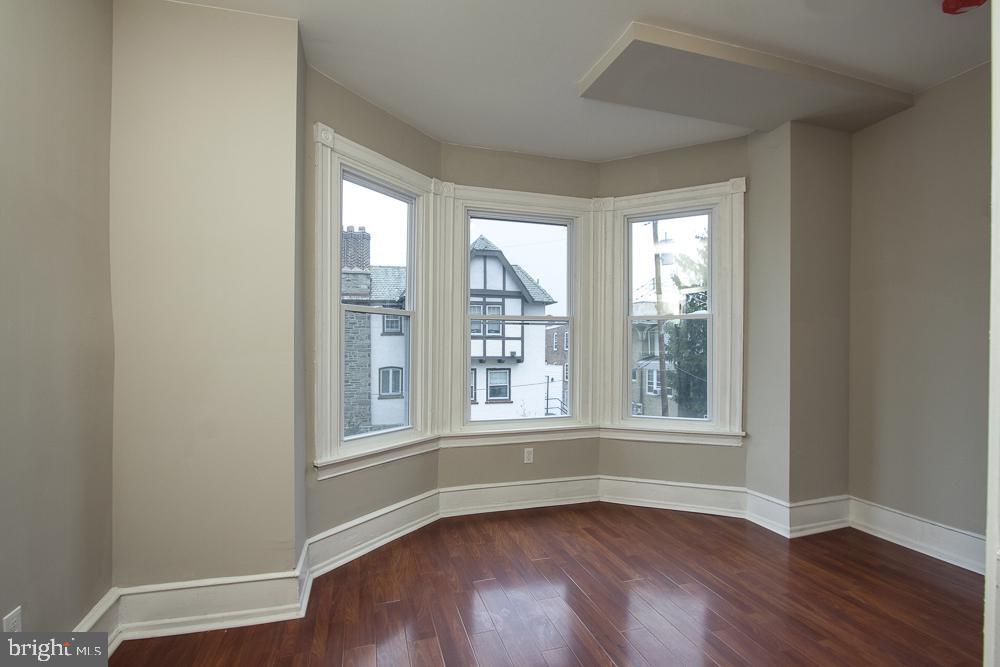 Foto principal - 501 S 49th St