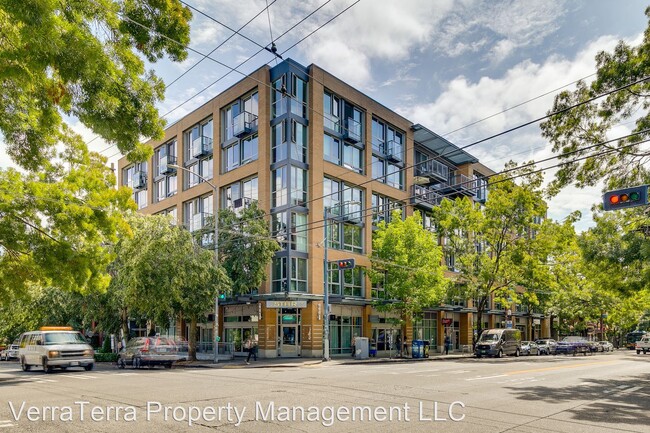 Building Photo - 1 br, 1 bath House - 530 Broadway E #604