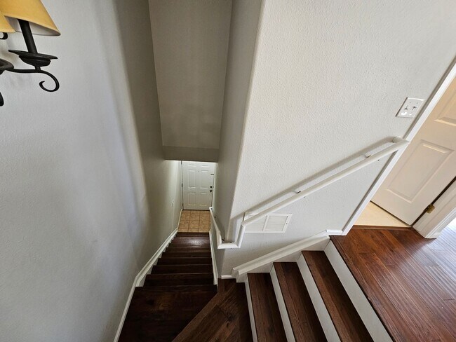 Foto del edificio - Stunning Highlands Ranch Townhome