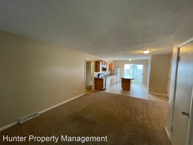 Building Photo - 2 br, 1 bath House - 2140 E. Bennett