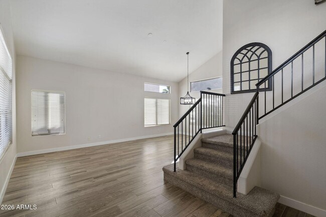 Building Photo - 1883 W Falcon Dr