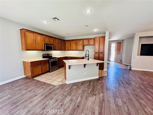 Building Photo - 16832 Fox Trot Ln