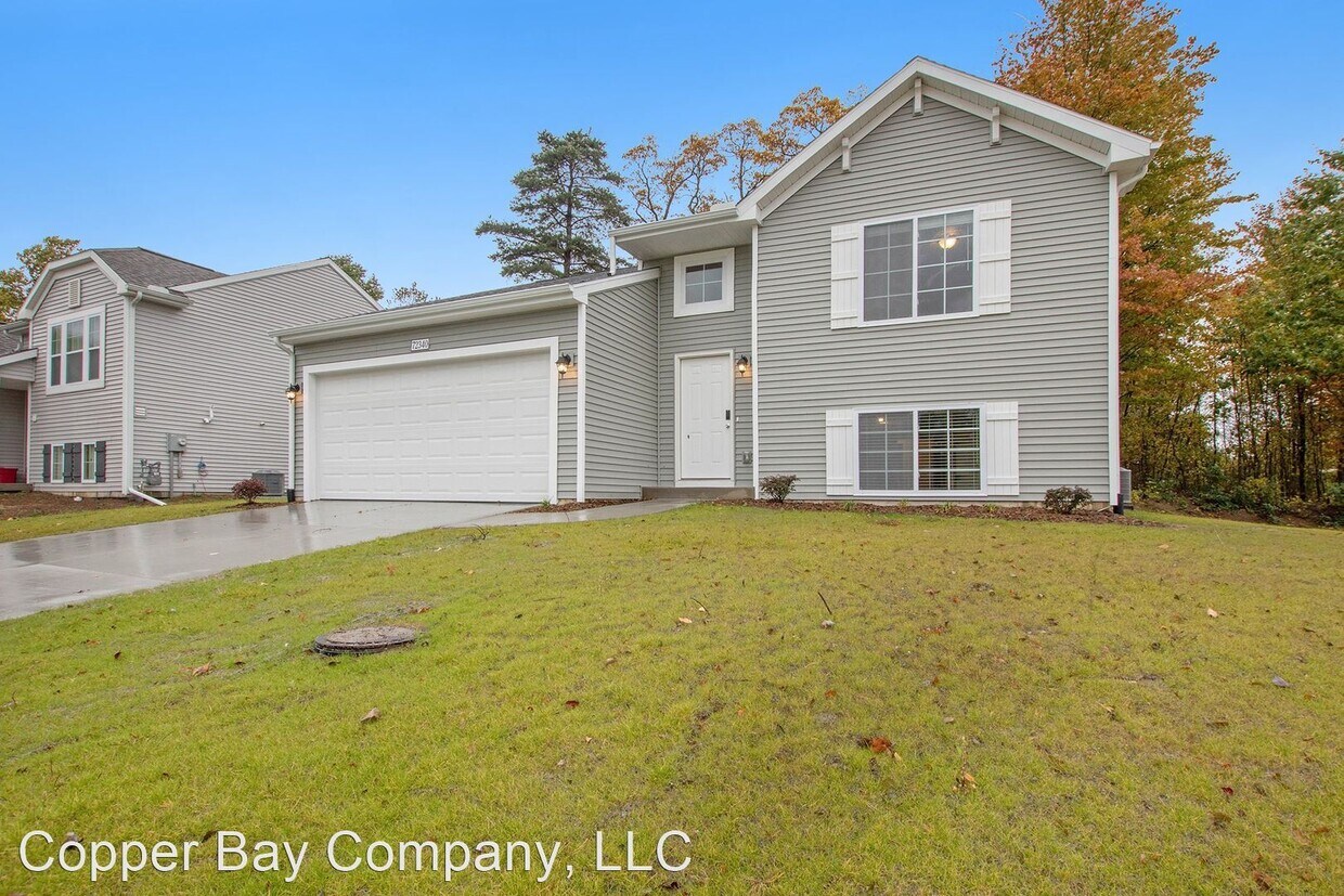 Primary Photo - 4 br, 2 bath House - 4313 Cinnamon Lane