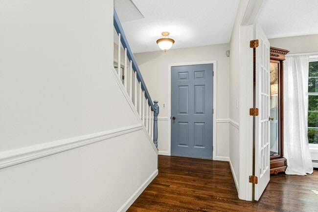 Building Photo - 102A Chambers Rd