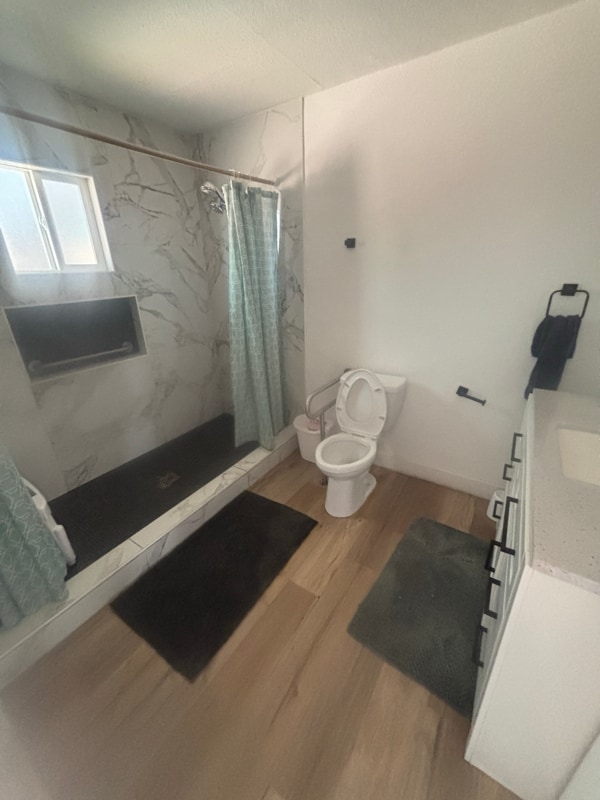 Foto del edificio - 1170 E 43rd St