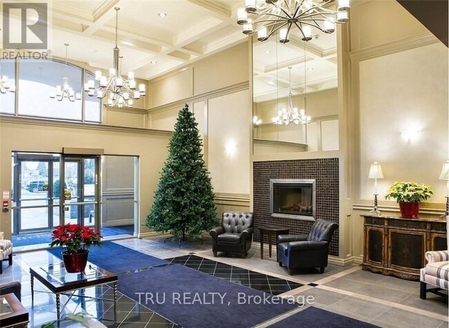 Building Photo - 1030 Coronation Dr
