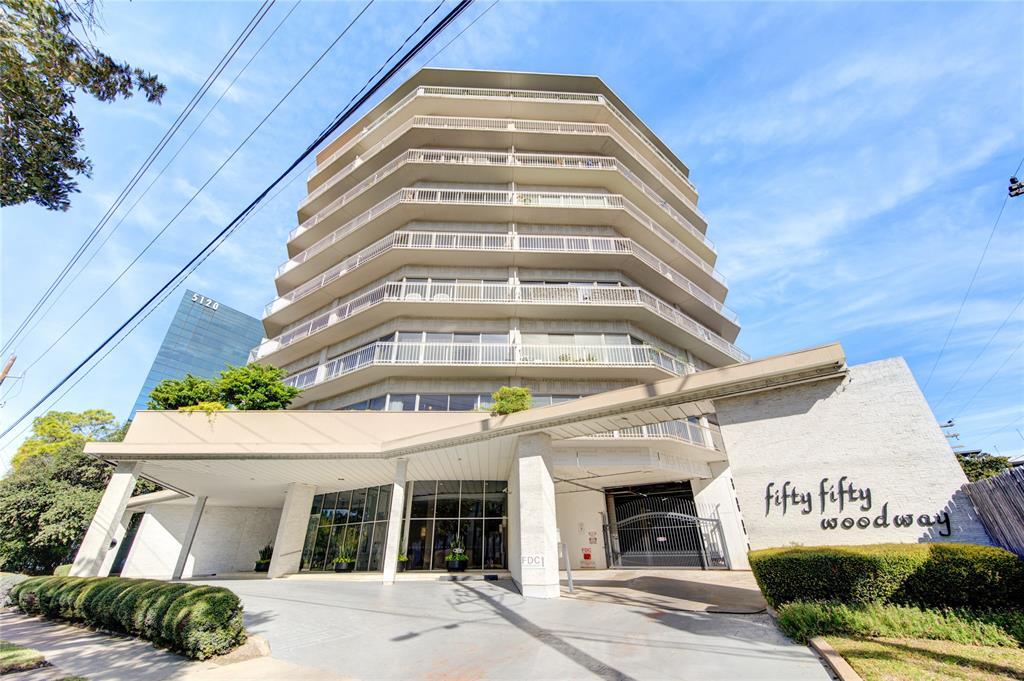 Foto principal - 5050 Woodway Dr