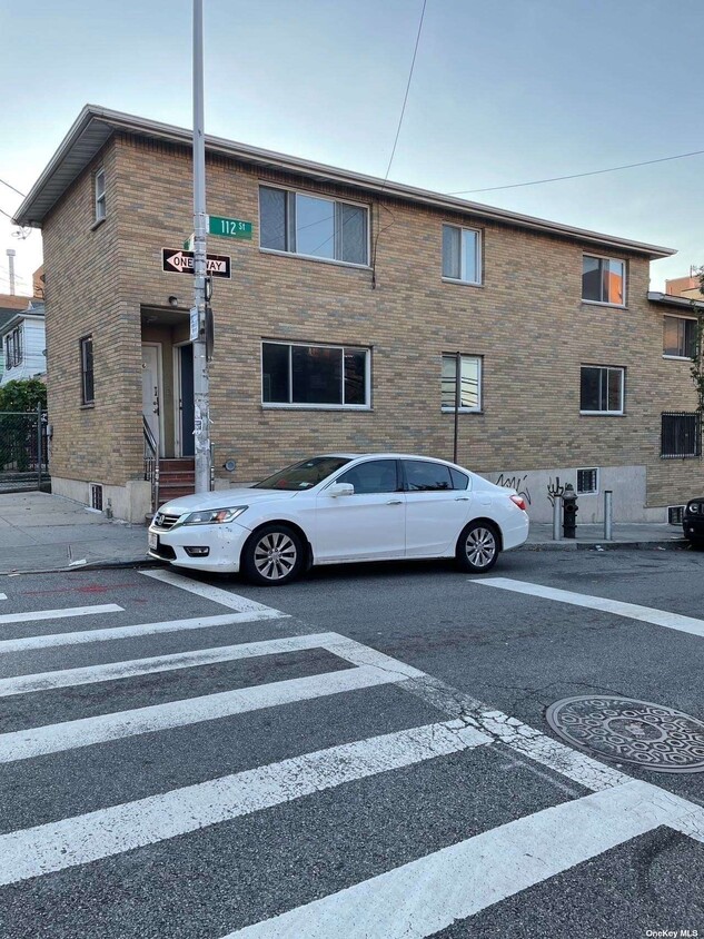 Primary Photo - 37-26 112th St