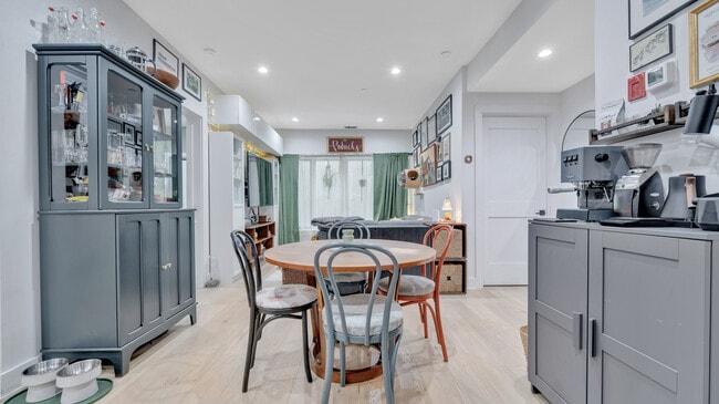 Photo - 1658 K St NE Apartment